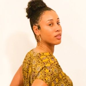 Meet your Posher, Tania